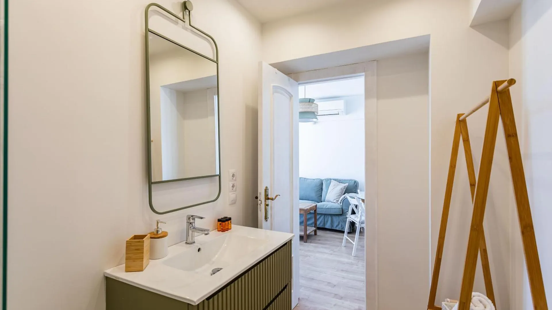 Trendyhomes Zapillo Beach - Primera Linea De Playa Almeria