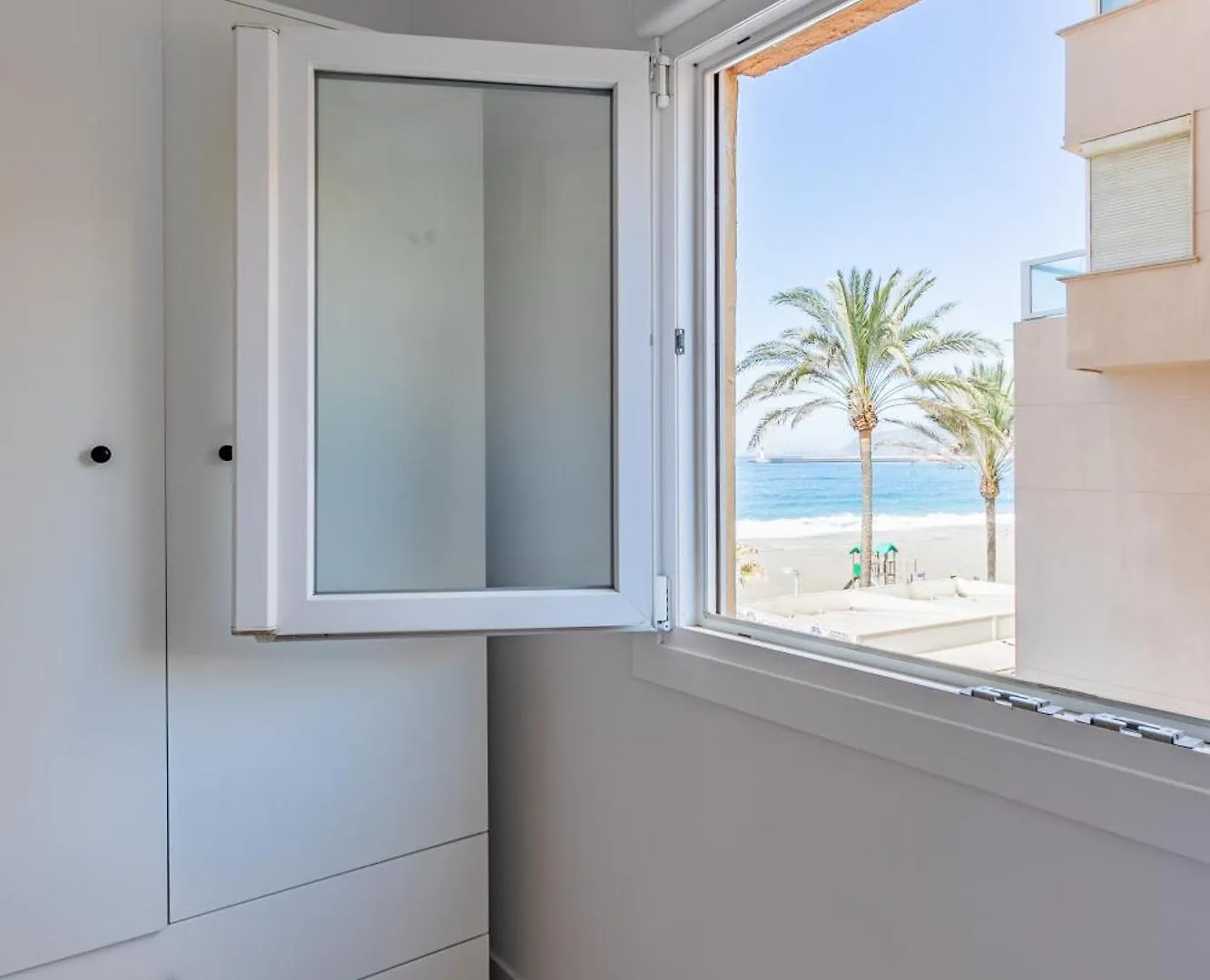 Apartment Trendyhomes Zapillo Beach - Primera Linea De Playa Almeria